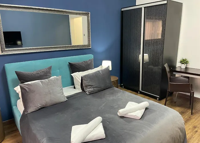 Metropole Apartments Studio City